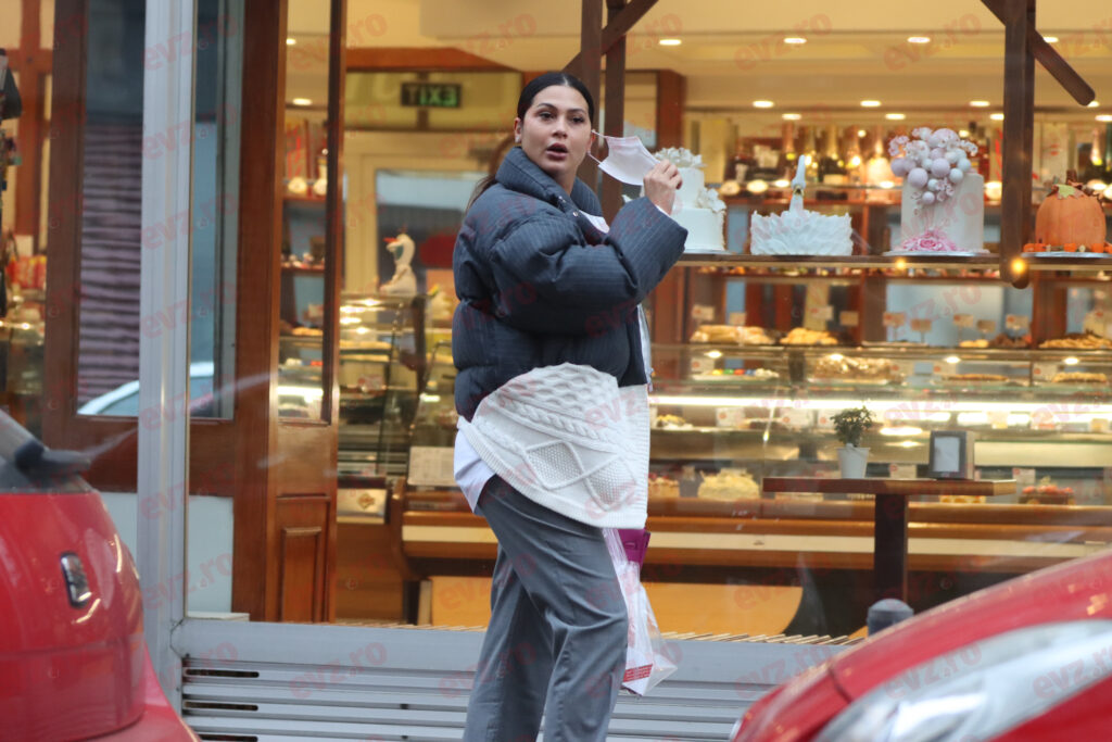 VIDEO/ Când Florin Salam nu este acasă, Roxana Dobre „rupe” conturile bancare. Soția cântărețului a petrecut minunte bune la bancă