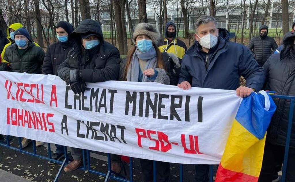 Proteste de Ziua Națională a României. Klaus Iohannis luat în vizor. Jandarmii au aplicat amenzi