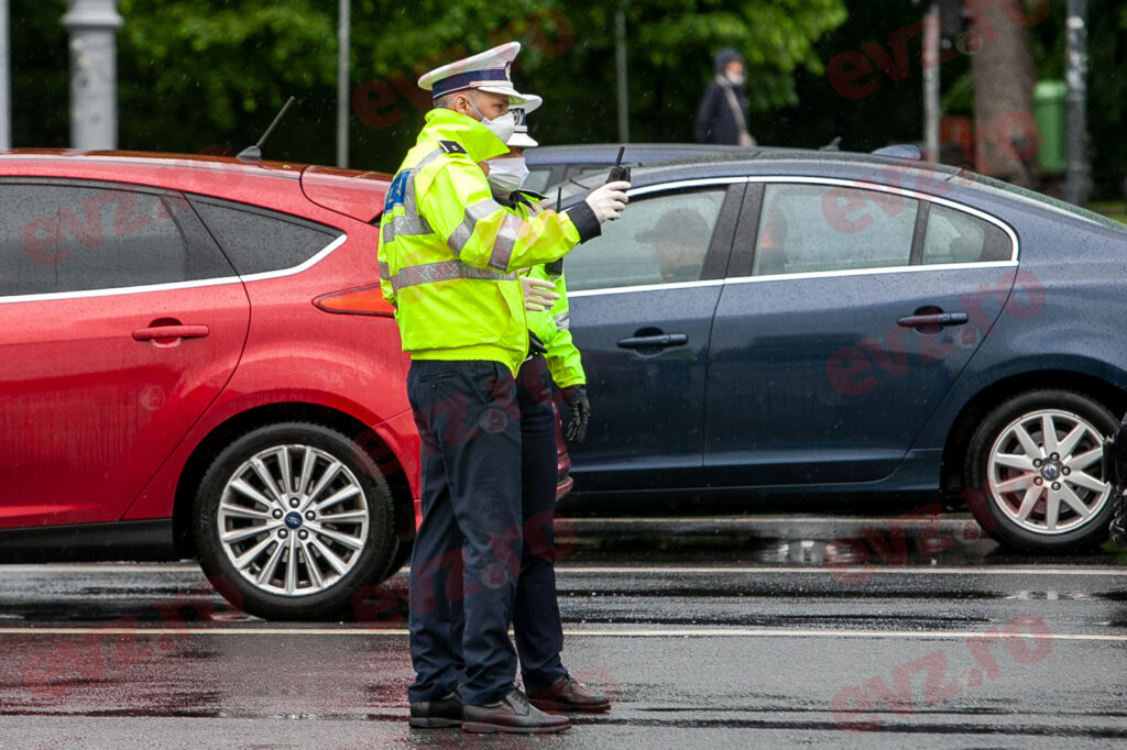 Tânărul de 21 de ani care a fost împușcat de polițiști a murit. Oamenii legii au urmărit mașina în care se afla Florin Negură