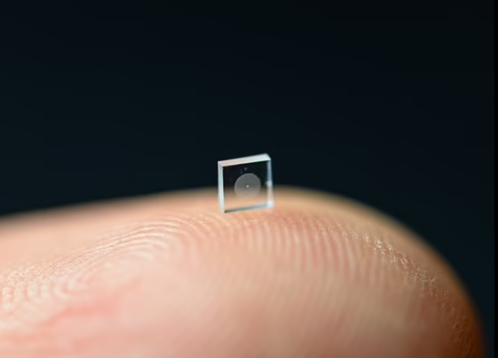 Cel mai mic aparat foto din lume. Descoperirea care revoluționează industria