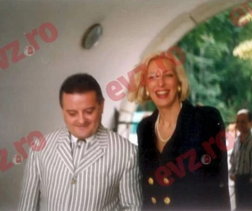 Reacție vehementă a fostei iubite a lui Irinel Columbeanu la lansarea cărții acestuia. „Te-ai gândit că am doi copii când ai scris asta?”