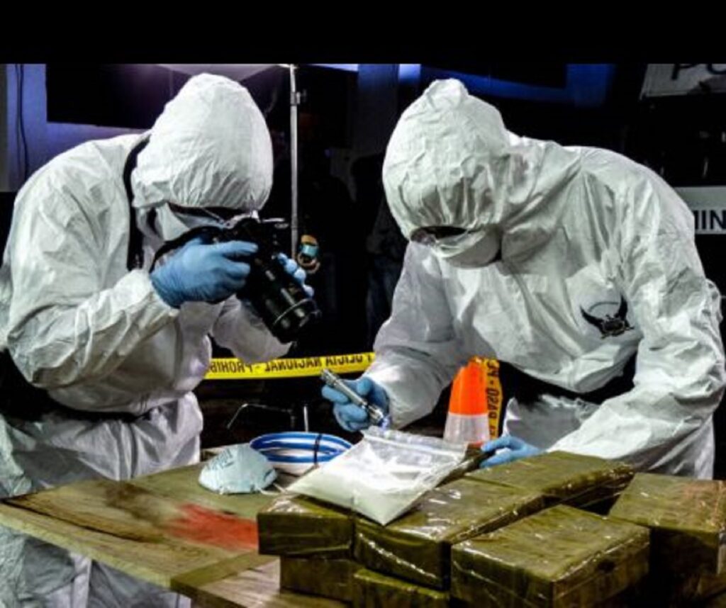 Ce salarii încasează criminaliștii din România și care sunt obligațiile pe care le presupune această meserie dificilă