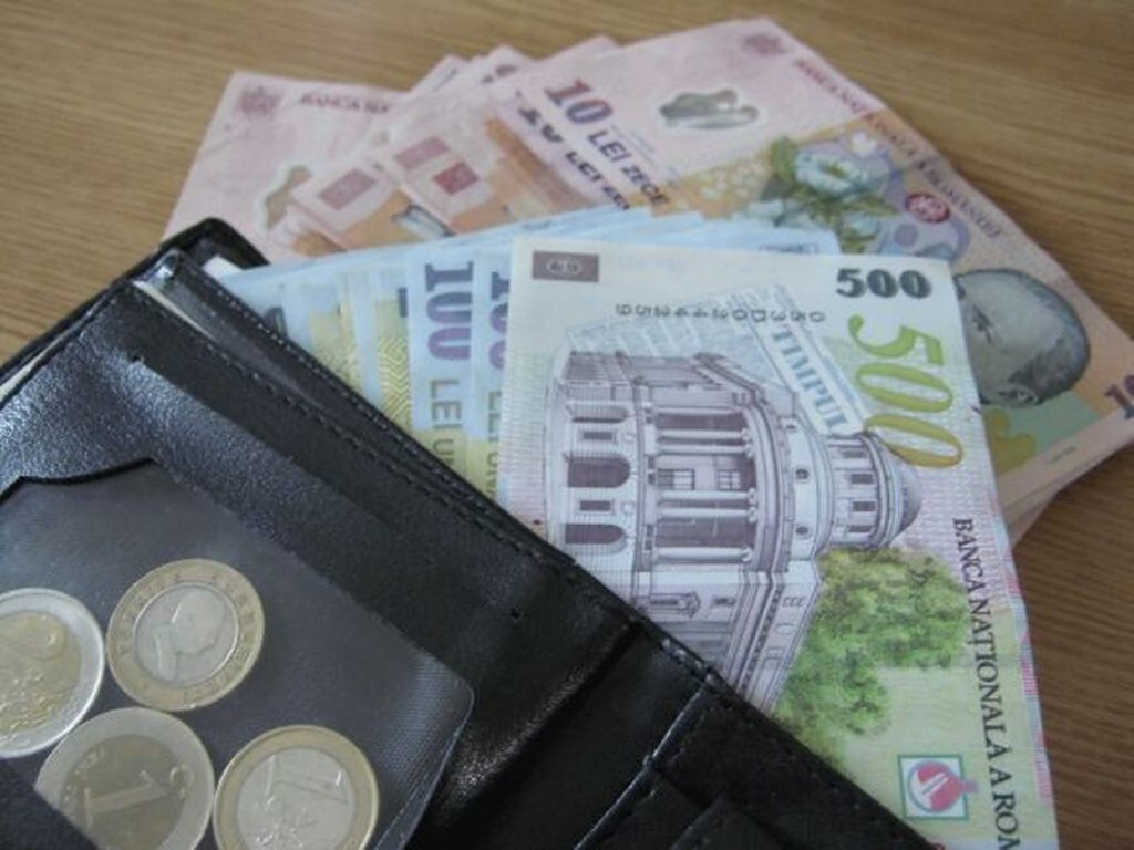 Ce soluții au românii care nu-și pot achita facturile la energie electrică și gaze. „Portița” prin care pot scăpa de plată