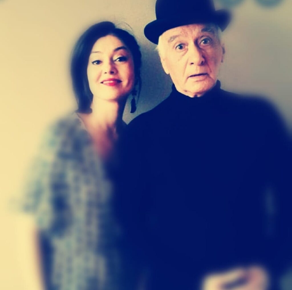 O nouă dramă pentru Oana Sîrbu, în finalul anului. A murit tatăl actriței, Romulus Sîrbu: ”Dacă aveai încă un pic de răbdare!”