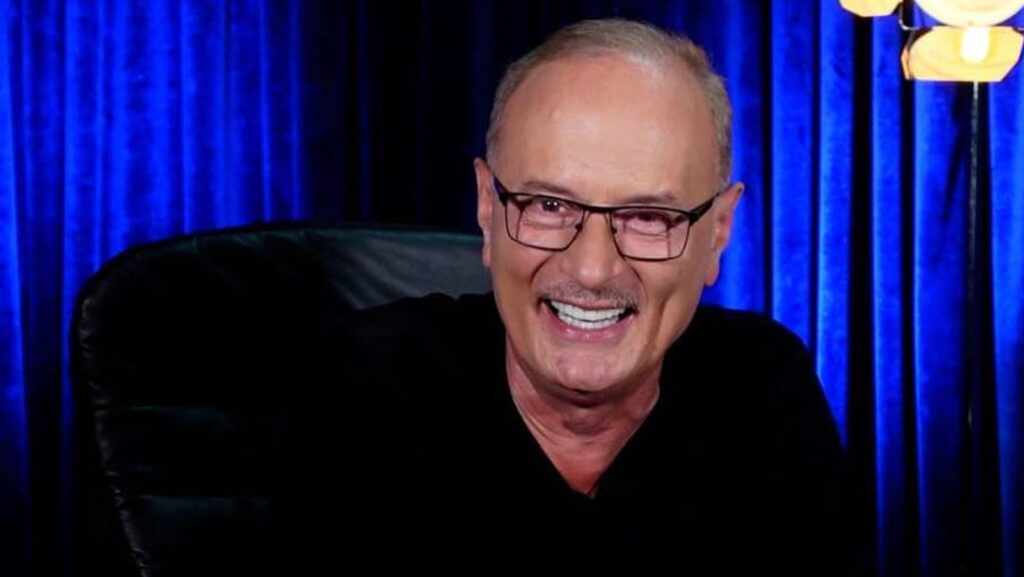 Toni Grecu revine cu un program de Revelion după ce în anii ’90 nu a fost înțeles cu primul lui spectacol dedicat Anului Nou. „Nu am mai fost lăsați o bună bucată de vreme să apărem”