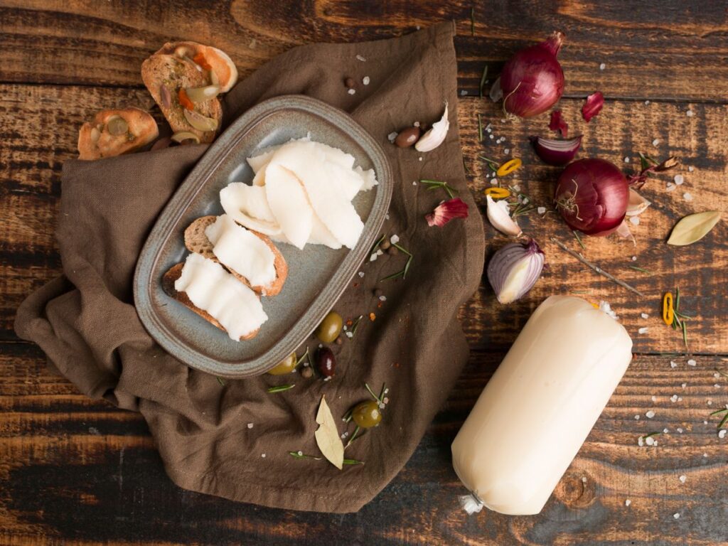 Adevărul despre untura de porc. Cât de periculoasă este, de fapt