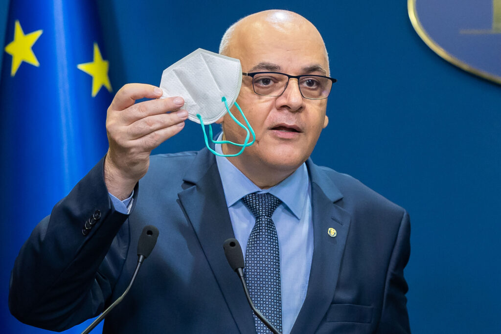 Raed Arafat s-a infectat cu SARS-CoV-2. Ce simptome a dezvoltat șeful DSU. „Dimineață, testul a fost negativ. Eu port mască tot timpul”