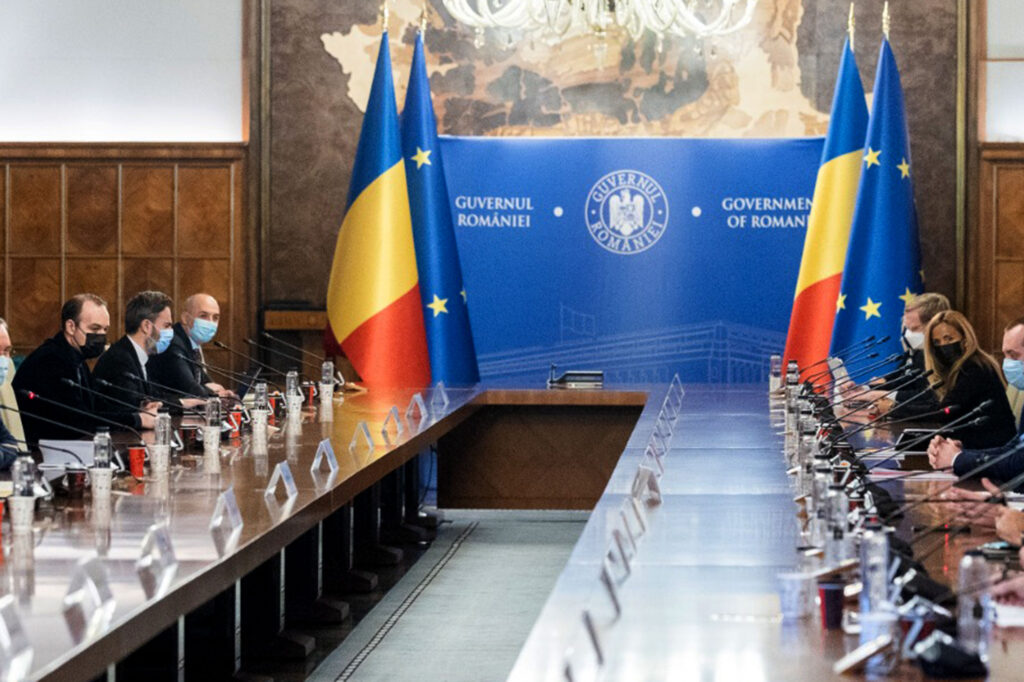 Nicolae Ciucă a dat ordin! Este vestea nopţii pentru toţi românii. Ce s-a decis în privinţa compensării facturilor