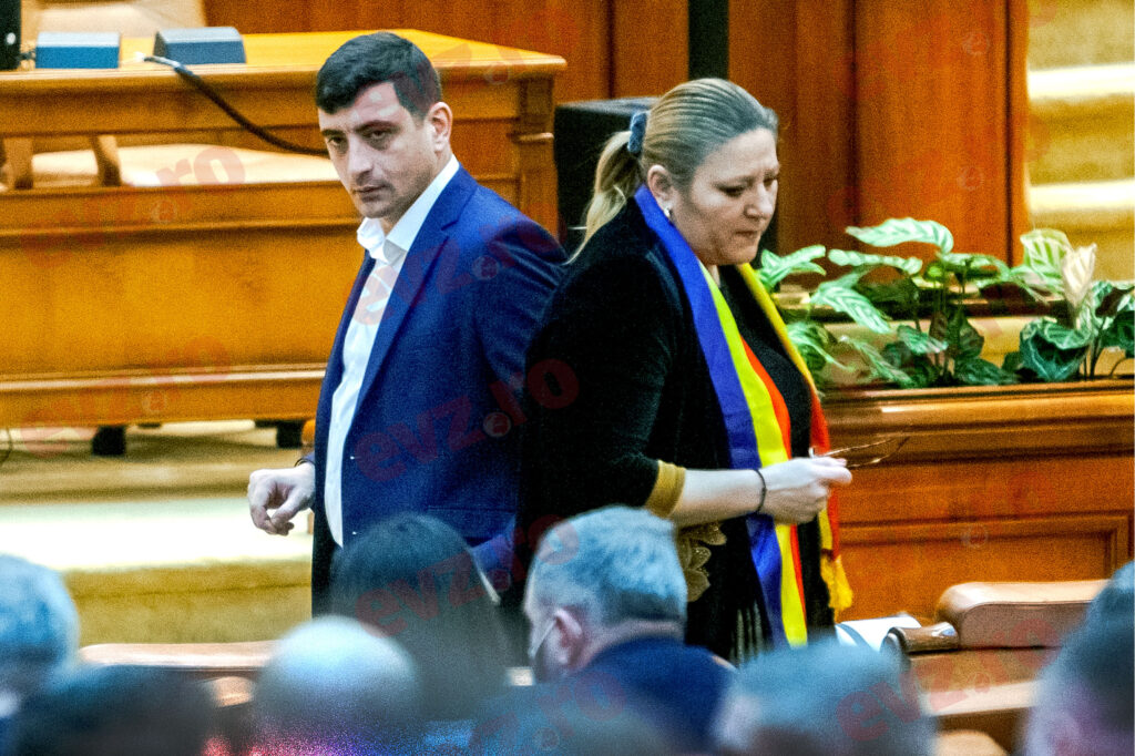 Diana Șoșoacă nu-l iartă pe George Simion nici înainte de nuntă. Senatoarea s-a arătat dezgustată de tot ce se întâmplă