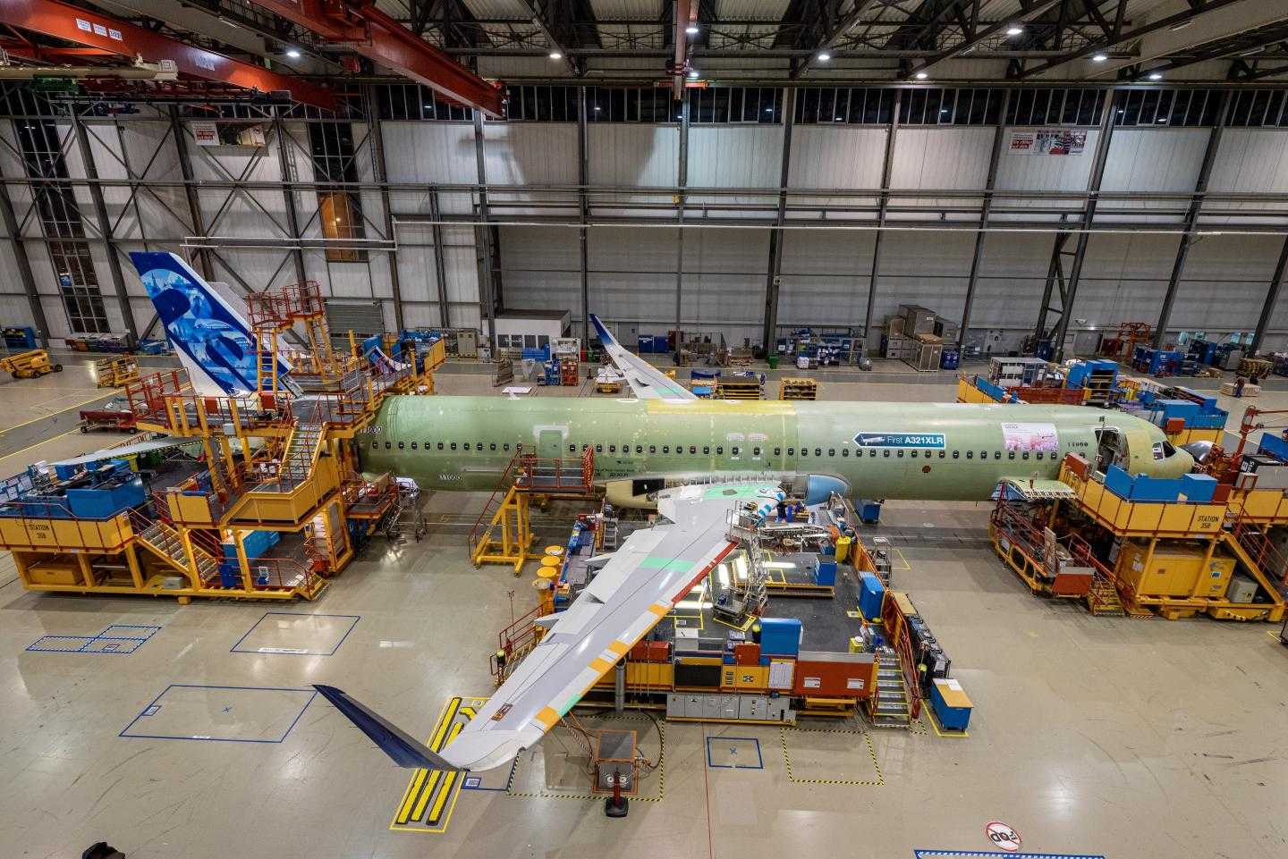 Grevă la Airbus în plină cursă pentru livrările de avioane. Angajații din Spania cer salarii mai mari