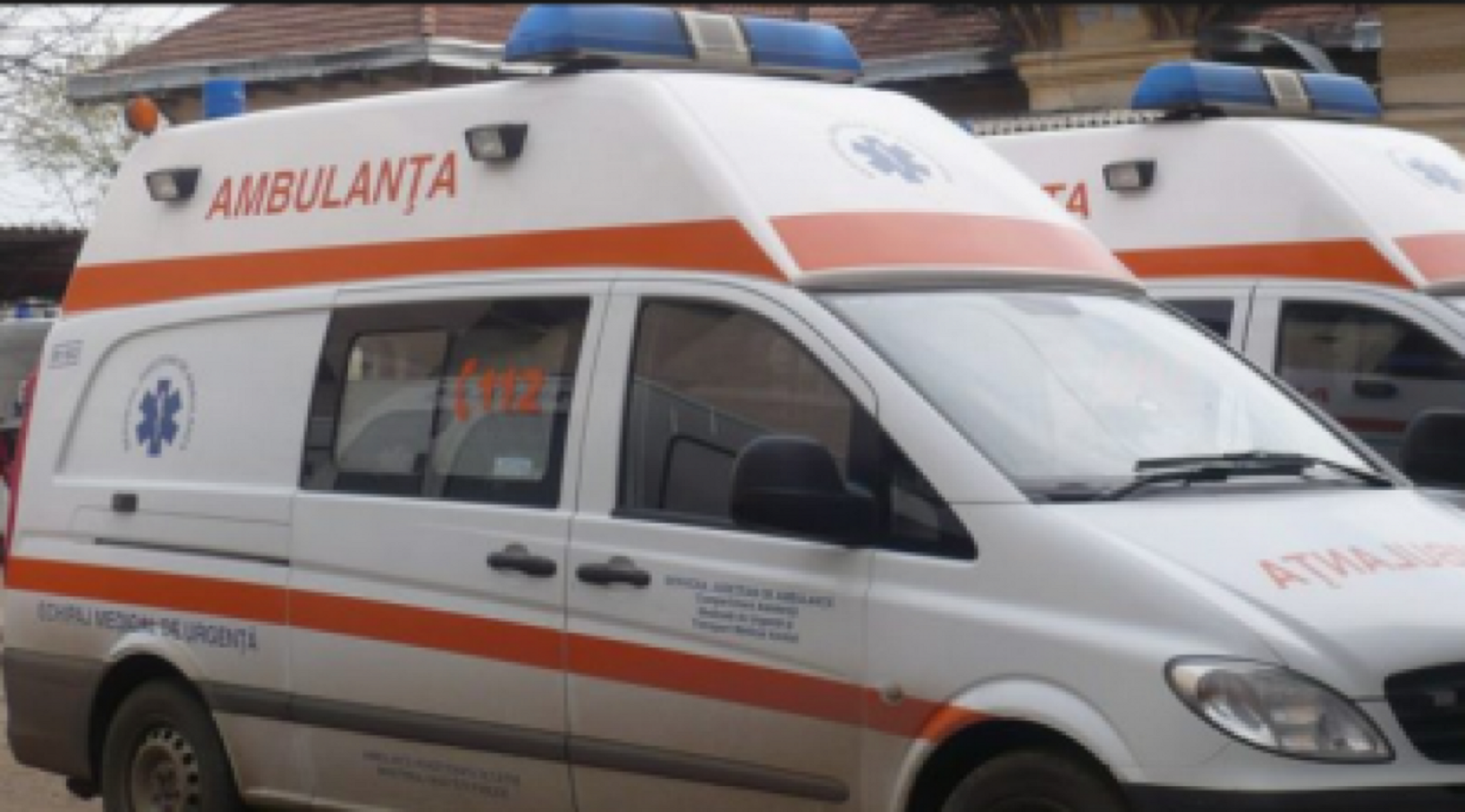 Ambulanțele riscă să rămână fără motorină, iar spitalele fără fonduri. Bolojan, despre finanțarea serviciilor de urgență