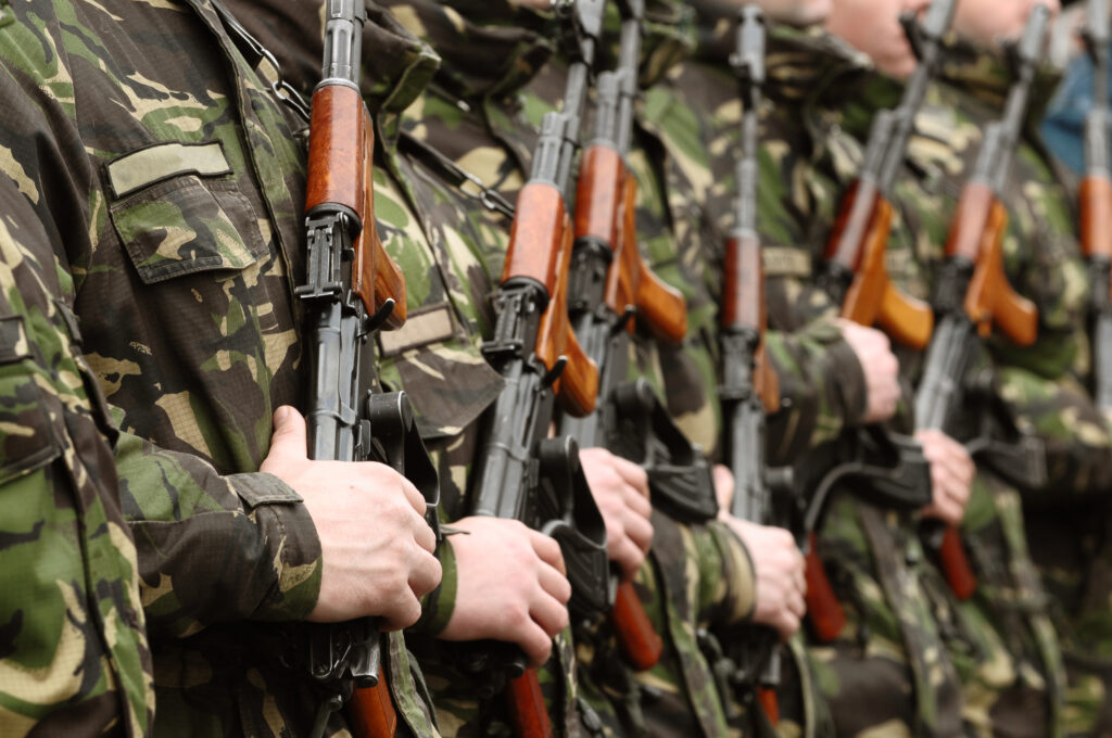 Cum sunt recrutați voluntarii ruși pentru batalioanele ce vor fi trimise în Ucraina. Vor primi câte 3.593 de dolari pe lună