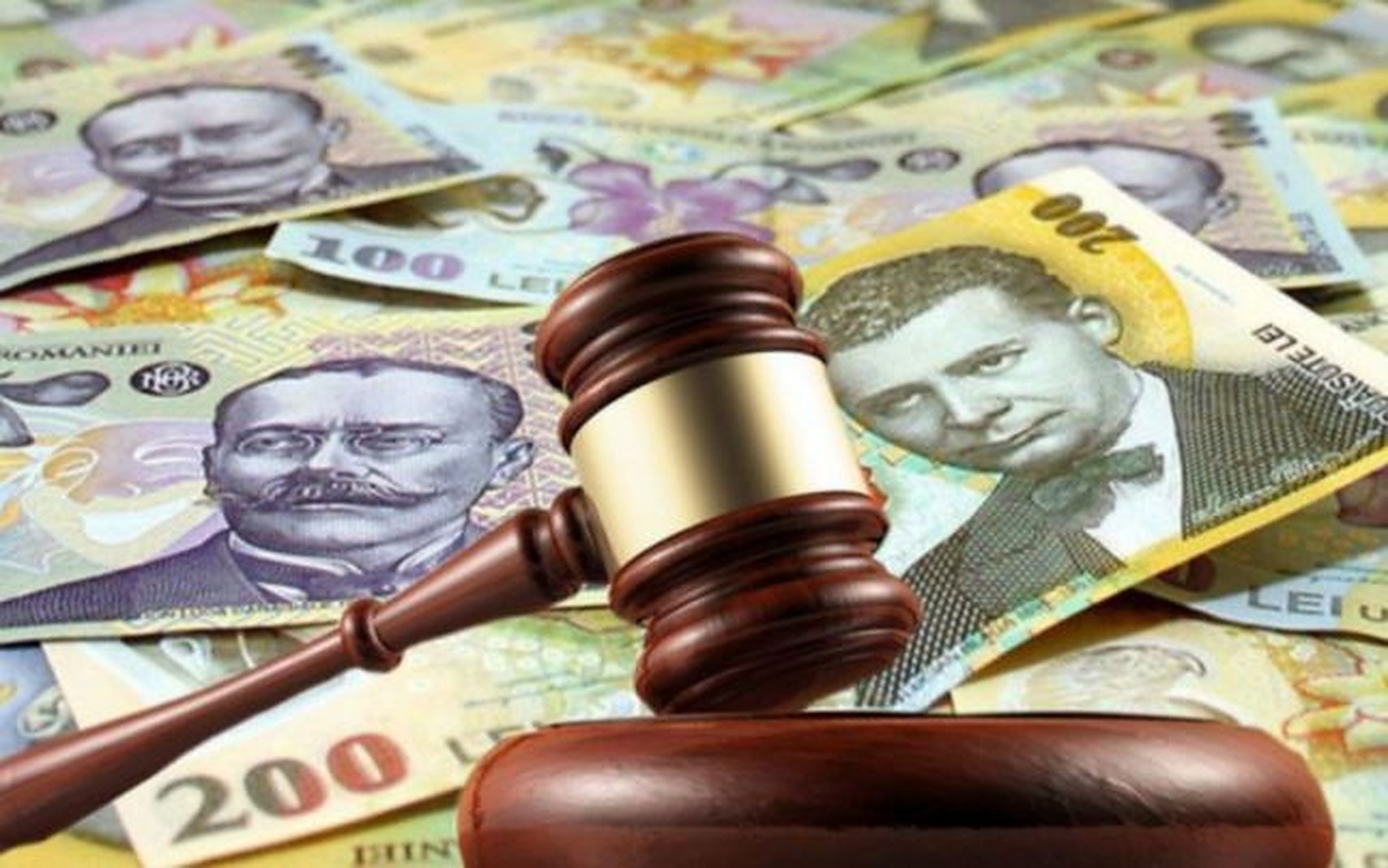Personajele din funcțiile publice care nu sunt atinse de interzicerea cumului pensie - salariu