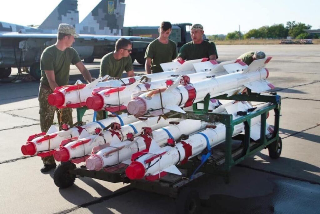 Măsura la care apelează Ucraina pentru a evita războiul cu Rusia. Ar putea renunța la cererea de aderare la NATO