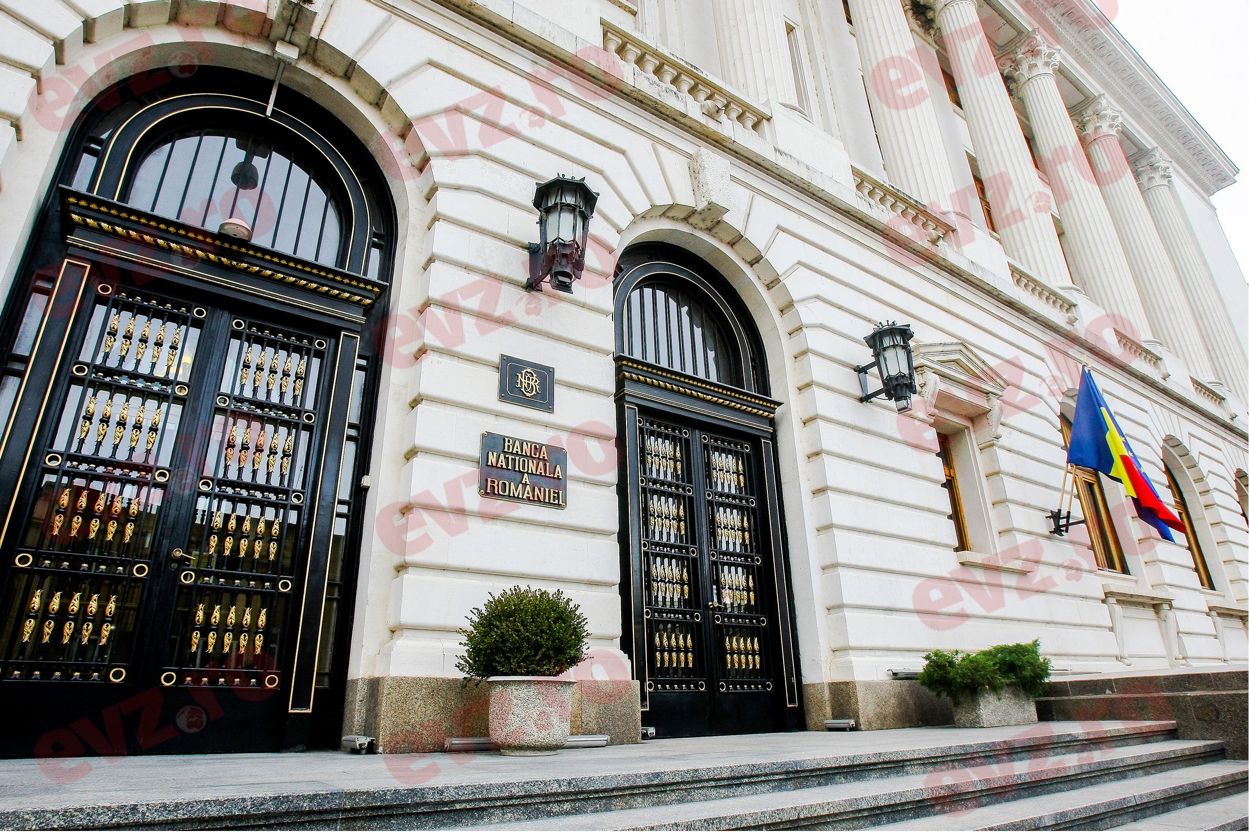 BNR lansează o monedă dreptunghiulară, în premieră. Care e semnificația