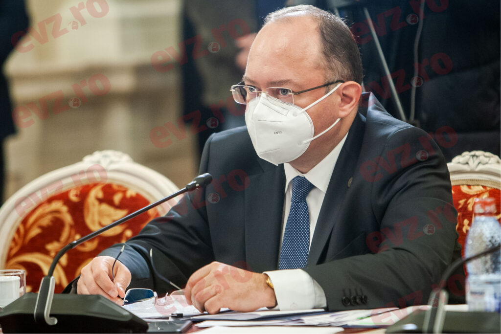 Alertă în România! Guvernul face eforturi pentru a-i recupera pe românii din Ucraina. Decizie de ultimă oră venită de la MAE