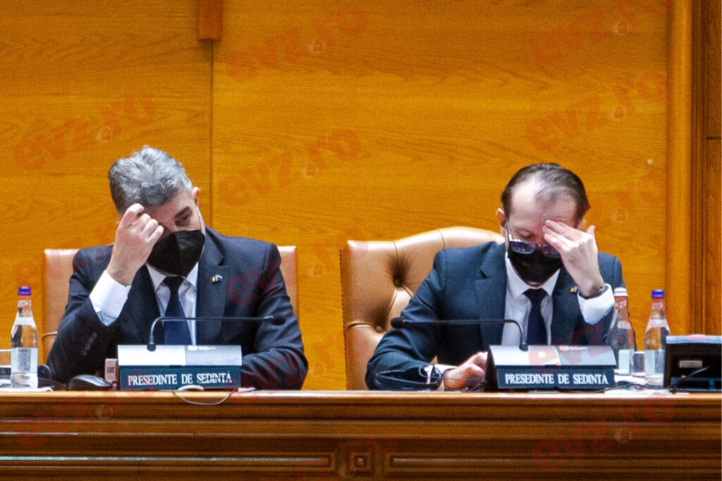 Se schimbă regulamentul Camerei Deputaților. Ce sancțiuni se pregătesc pentru parlamentarii scandalagii