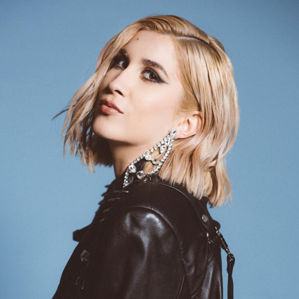 Adda și-a deschis sufletul în cartea autobiografică. Ce amintiri a povestit artista pentru fanii ei