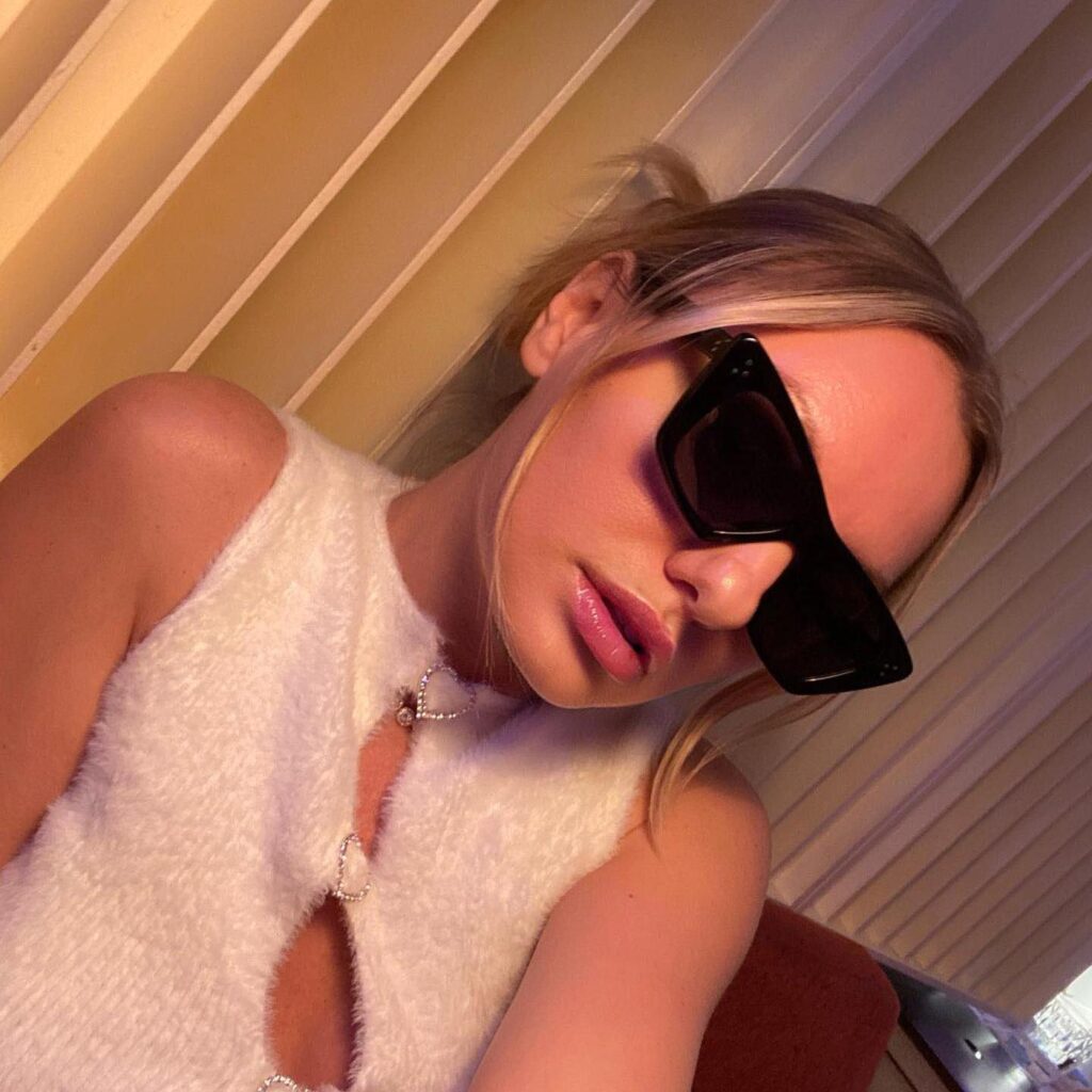 Alexandra Stan, presupusă idilă cu un portar. Tânărul este mai mic cu aproape zece ani decât artista