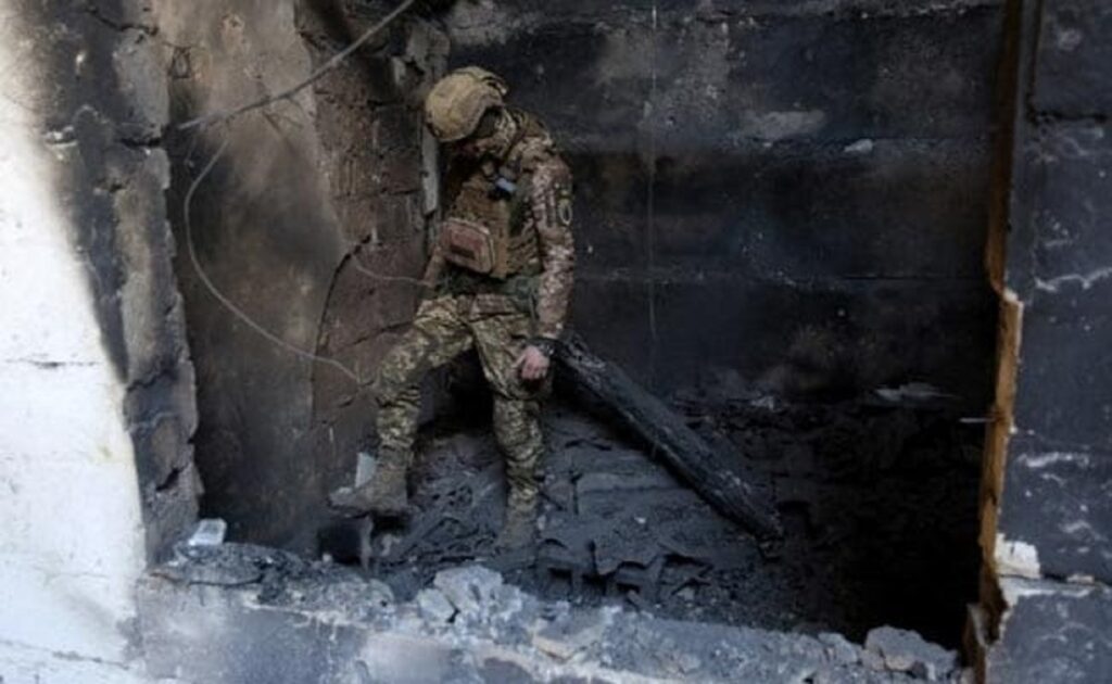 Breaking News! Civil ucrainean, ucis în prima linie în urma unui atac al separatiștilor! Situaţia din Doneţk degenerează