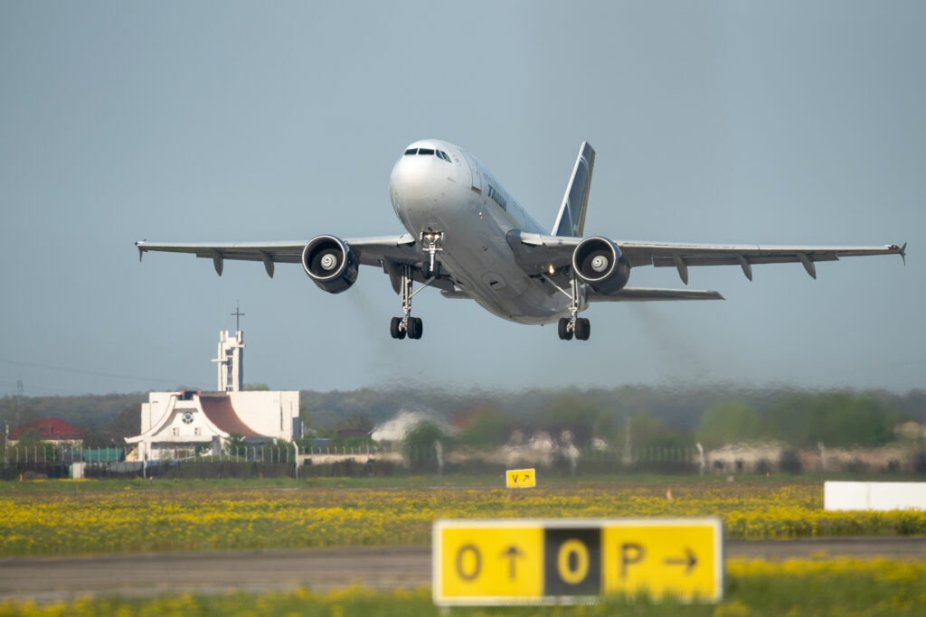 Vladimir Putin a dat ordin! Decizia care vizează direct România. Avioanele, interzise