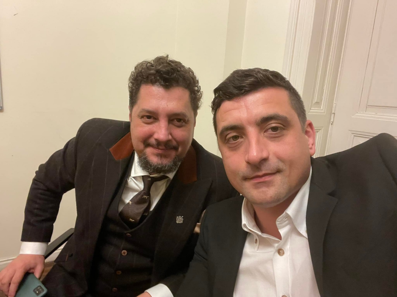 Cine ia, de fapt, deciziile pentru George Simion. Claudiu Târziu vorbește despre influențe din afara AUR