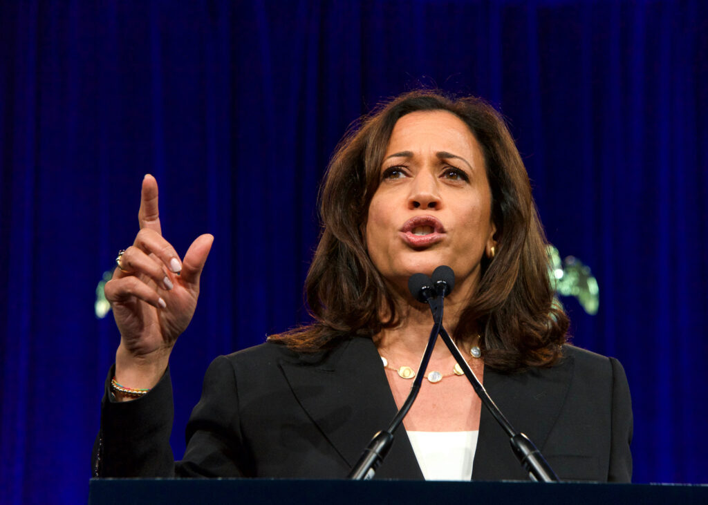 Kamala Harris nu are „strălucire”, spun oficiali britanici care au colaborat cu ea