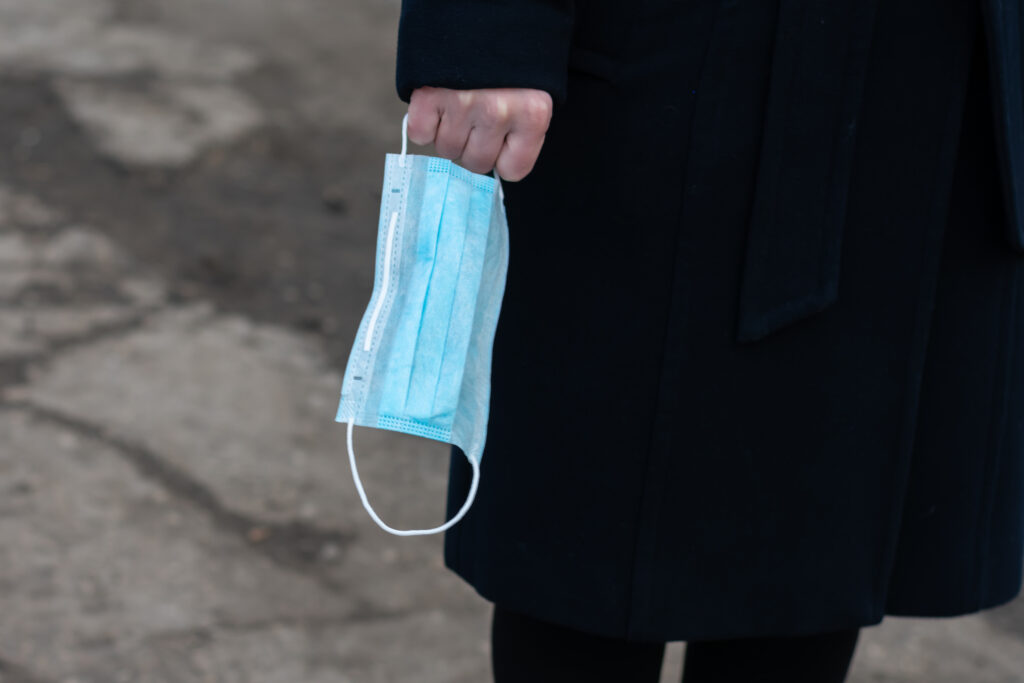 Marea Britanie anunță sfârșitul pandemiei și ridicarea tuturor restricțiilor. Testarea în masă ia și ea sfârșit!