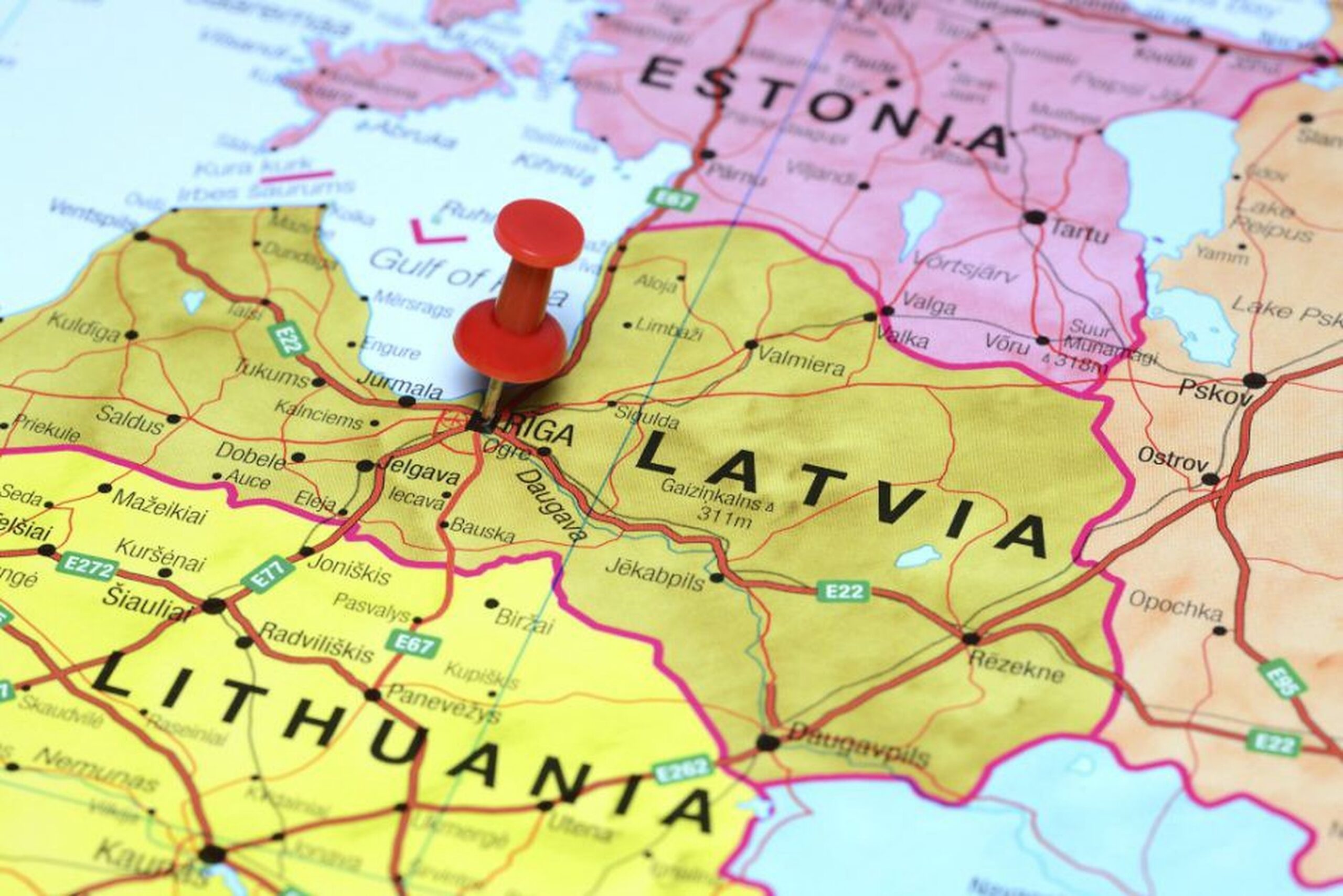 SUA vor fi alături de Europa pentru a apăra țările baltice, promite un general american