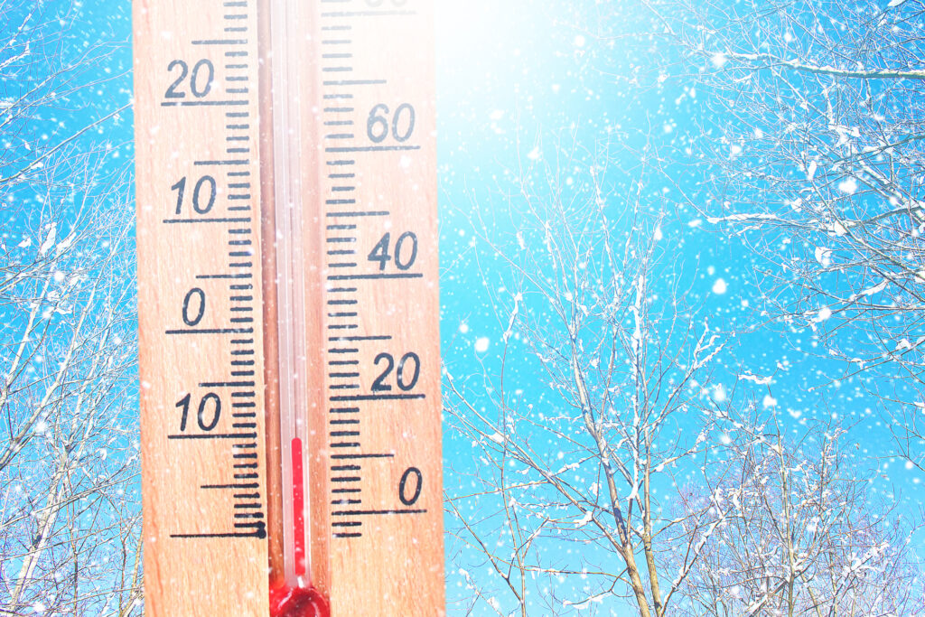 Prognoza meteo, 22 decembrie. Un val de aer cald pătrunde în România. Înainte de Crăciun vor fi maxime de 12 grade