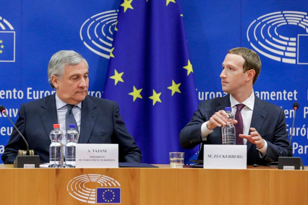 Pagina principală de Facebook își schimbă denumirea. Motivul pentru care Mark Zuckerberg a luat această decizie