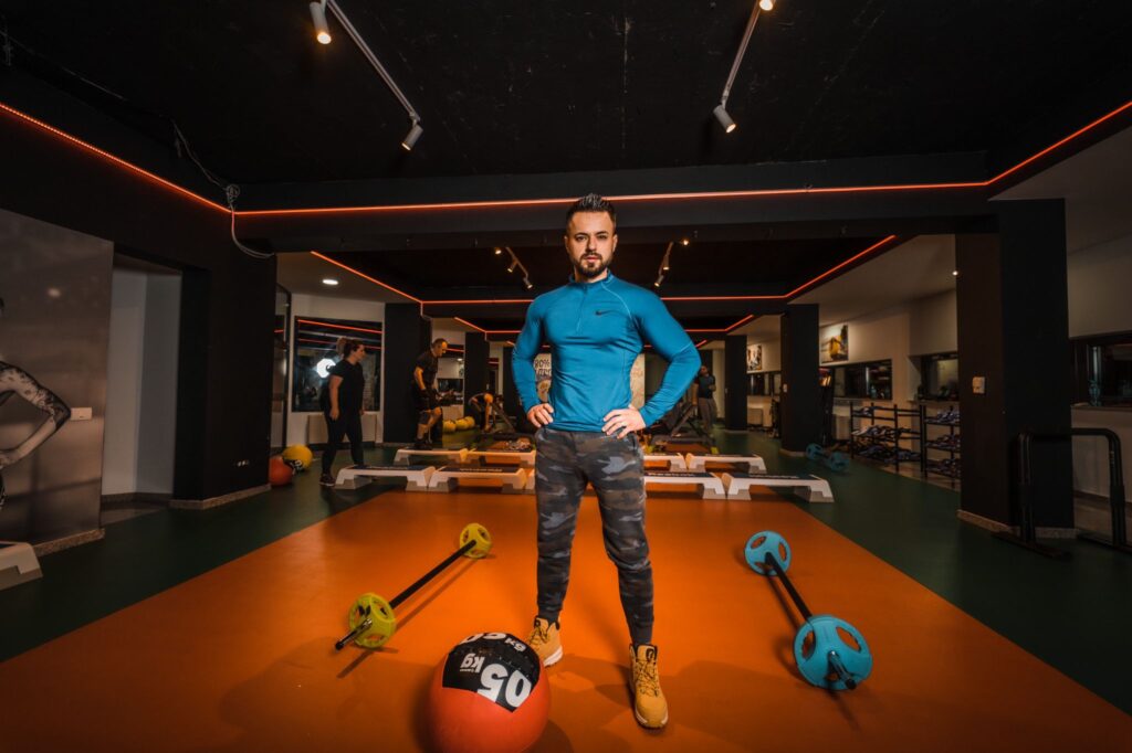 Sportul, arma secretă în lupta cu stresul. Antrenamente eficiente pentru o stare de bine, secretul Sense4Fit