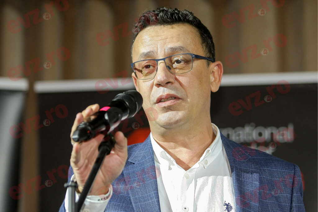 Victor Ciutacu, ironie la adresa influencerilor și vedetelor de pe platformele pentru adulți. „Nu mai e de trăit în țara asta”