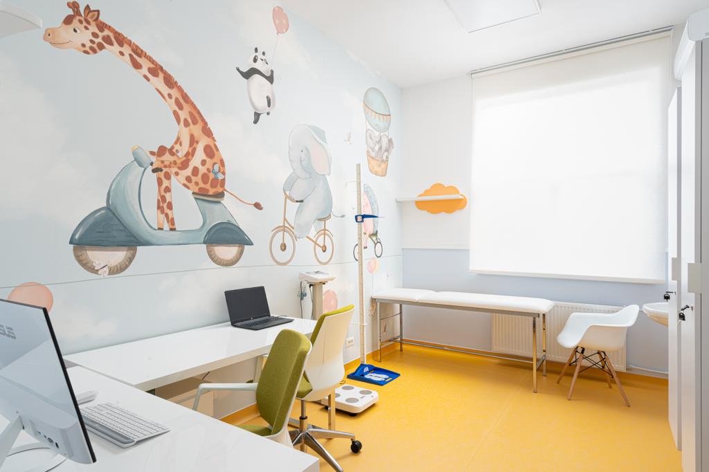 Fundația Mereu Aproape a modernizat și a dotat cu aparatură medicală unul dintre cele mai importante ambulatorii din România