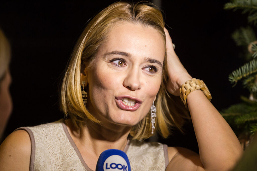 Doctorița care a vrut să o învingă pe Andreea Esca, pusă la pământ de instanță