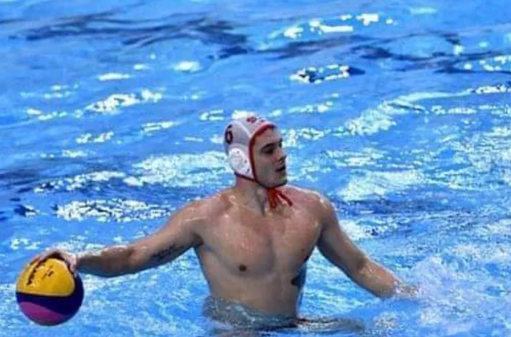 Noi detalii în cazul decesului jucătorului de polo dinamovist. Medicii au stabilit cauza morții. Ancheta poliției continuă