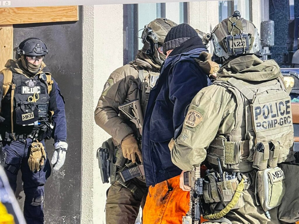 108 persoane au fost arestate într-o operațiune de trafic de persoane. Câțiva angajați Disney au ajuns și ei în fața poliției