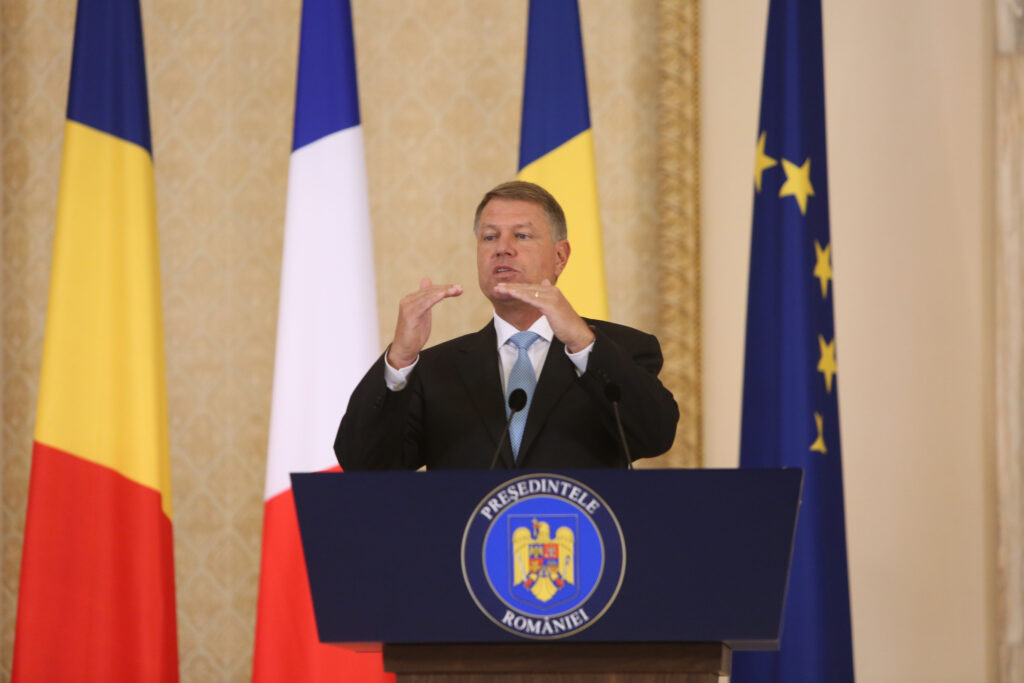 Klaus Iohannis a semnat decretul! Măsura intră în vigoare de la 1 aprilie. Cine sunt românii vizaţi
