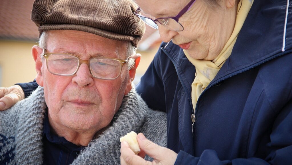 Guvernul a adoptat cardul de energie pentru români. Cum vor fi decontați banii de la stat