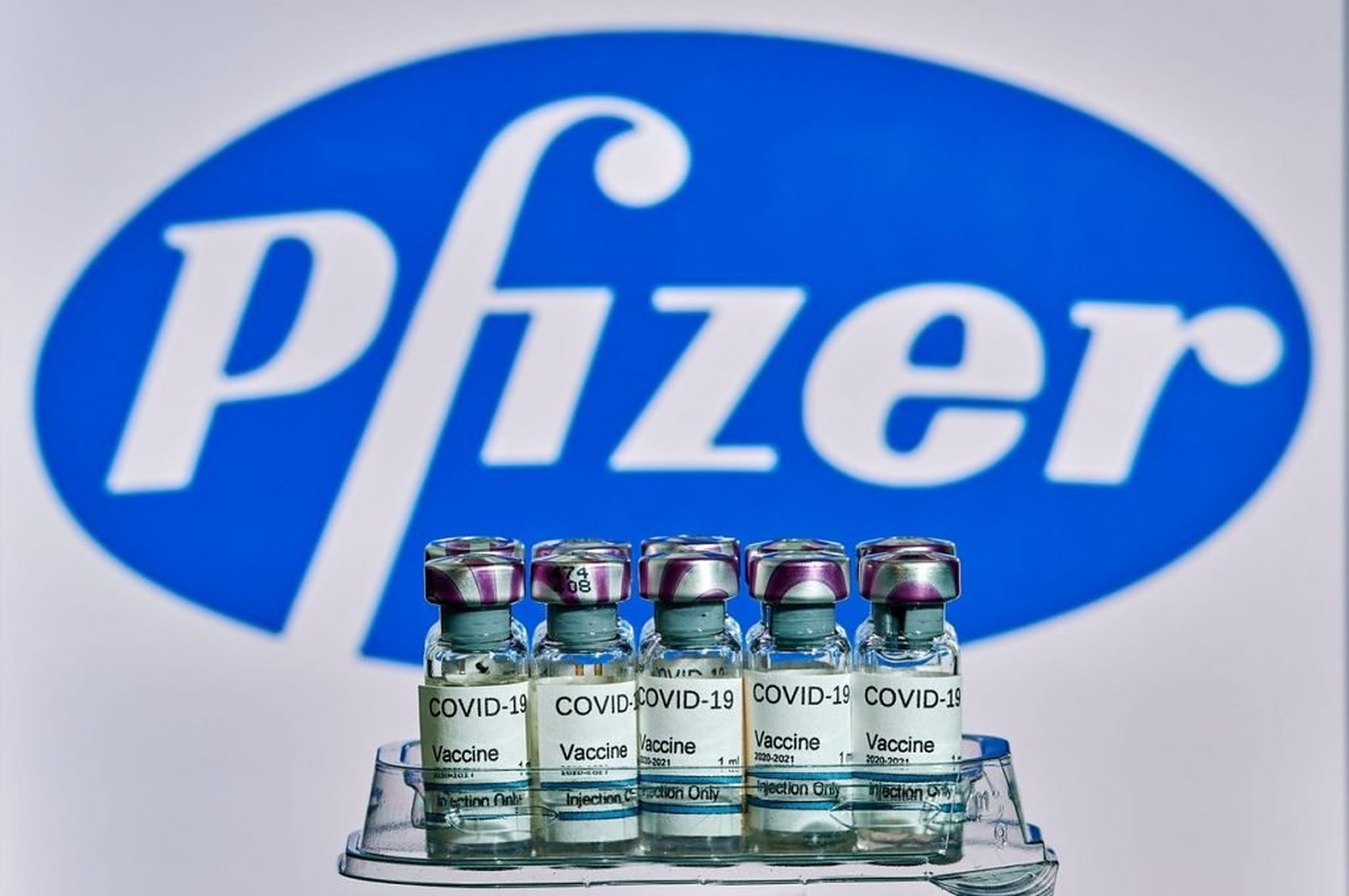 Scandalul Pfizer continuă. Alexandru Rogobete, către Vlad Voiculescu: Aveți tupeu să vorbiți de trădare de țară?