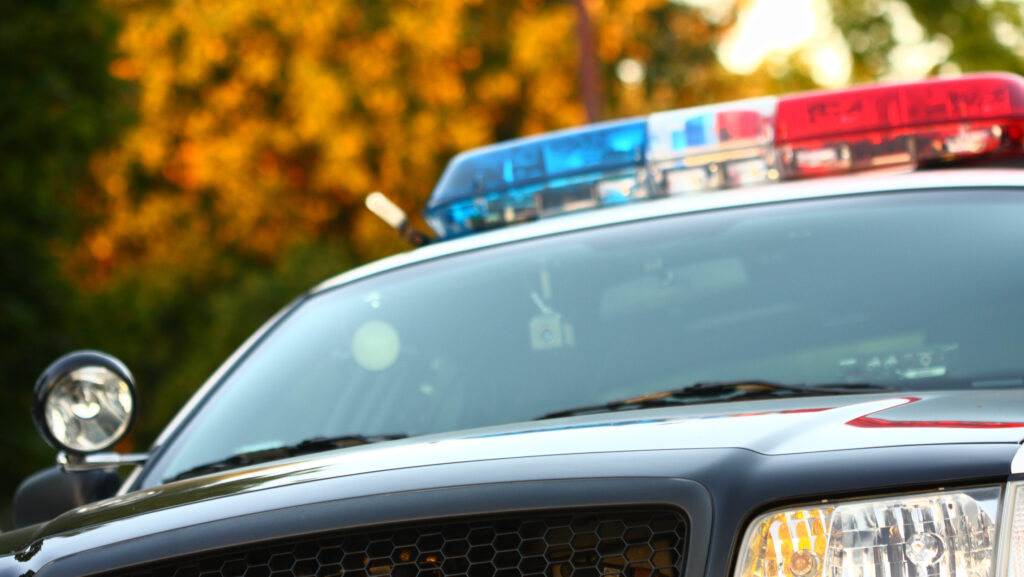 Descoperire macabră într-un cimitir din București. Bebeluș de o lună, mort lângă o cutie. Ce scria pe biletul găsit de polițiști