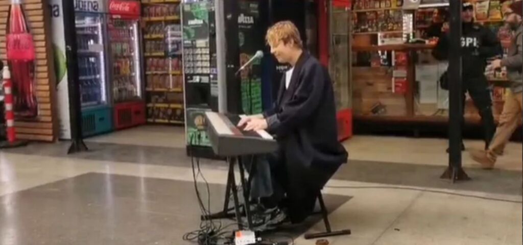 Tom Odell, moment impresionant pentru refugiați. Gestul artistului a lăsat sute de oameni cu ochii în lacrimi