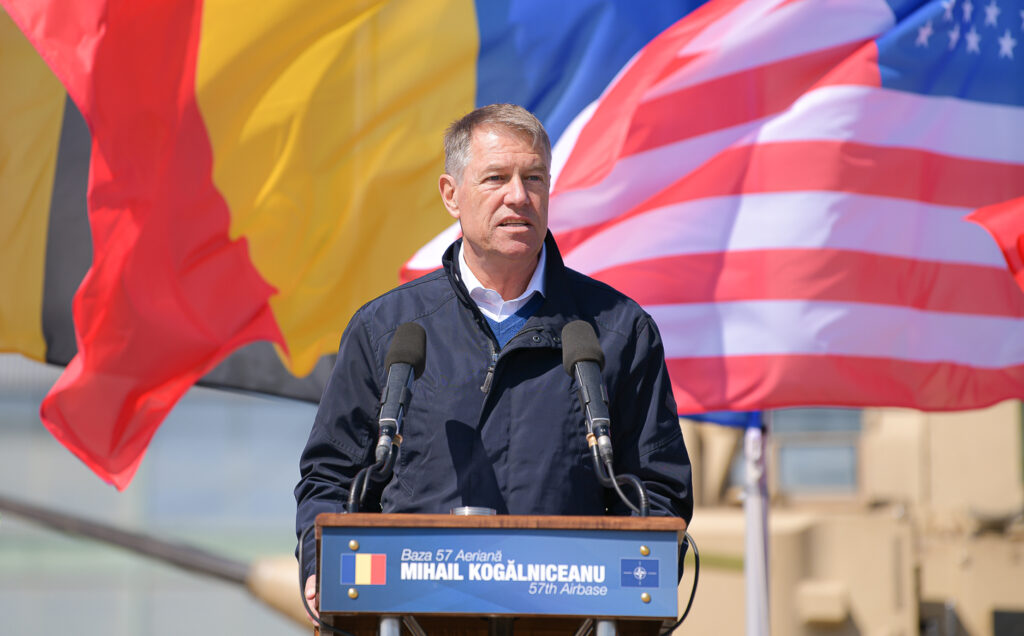EXCLUSIV. Umilință totală pentru Klaus Iohannis! Nimeni nu a mai spus asta până acum. „E ca un șef de gară" (VIDEO)