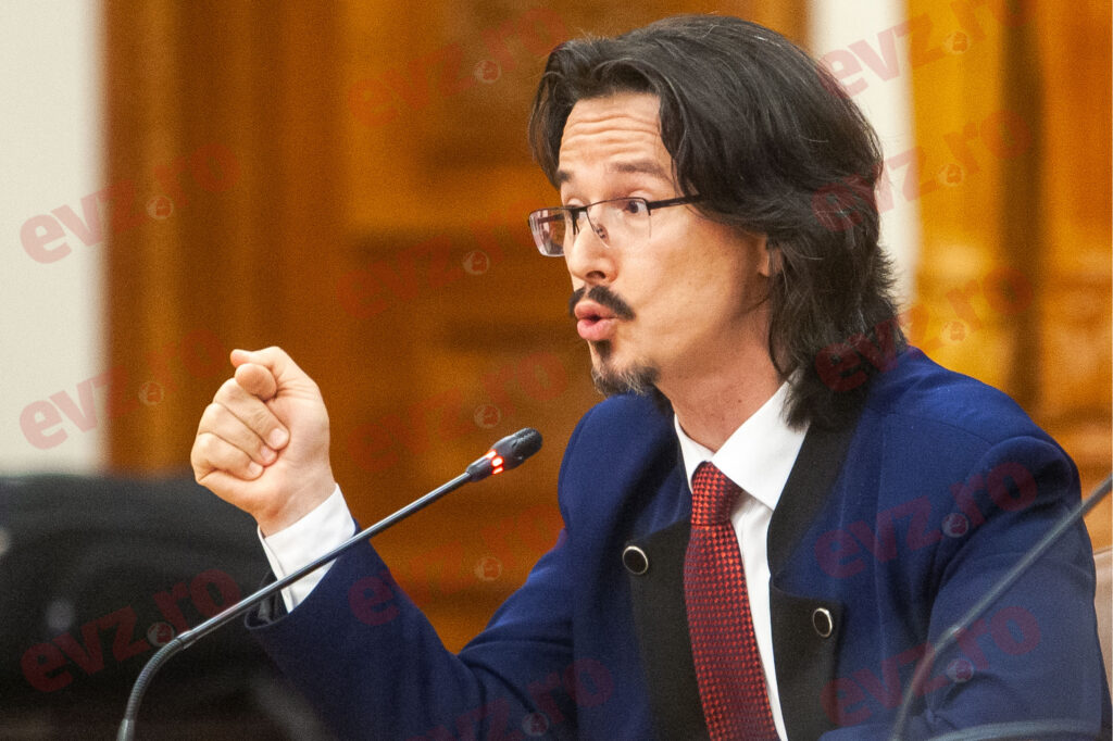 Drumul lui Cristi Danileț spre pensia specială, marcat de scandaluri profesionale și personale