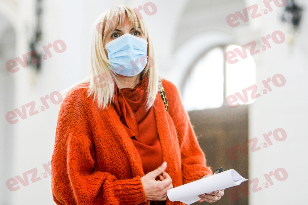 Drama uriaşă a Elenei Udrea! Suferă de o boală gravă. Starea de sănătate nu îi permite să stea în arest