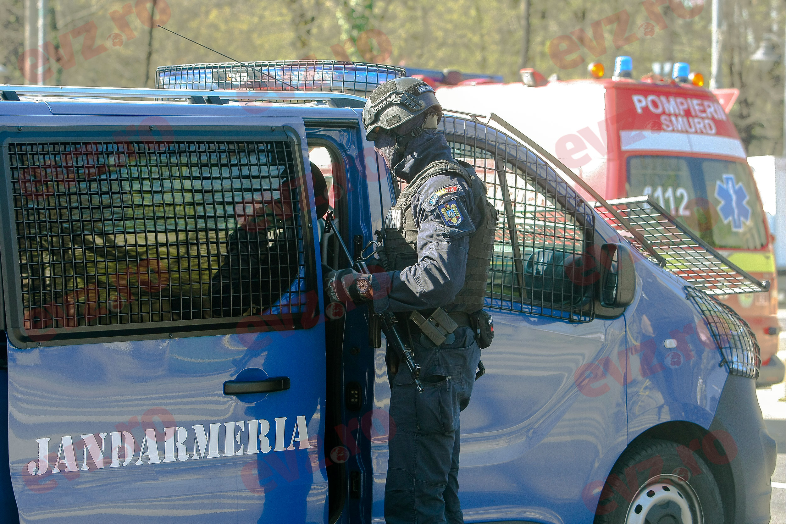 Doi jandarmi, agresați la metroul Basarab. Suspectul a fost arestat preventiv pentru 30 de zile