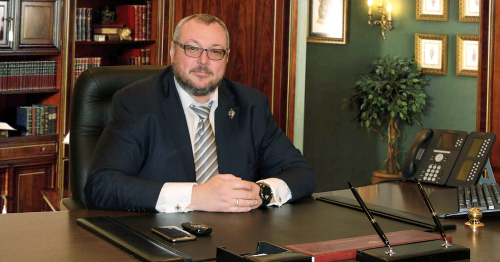 Tragedia care a cutremurat Moscova. Fostul vicepreședinte al  Gazprombank, Vladislav Avaev,  şi-a împuşcat soţia şi fiica înainte de a se sinucide. Noi informații din anchetă