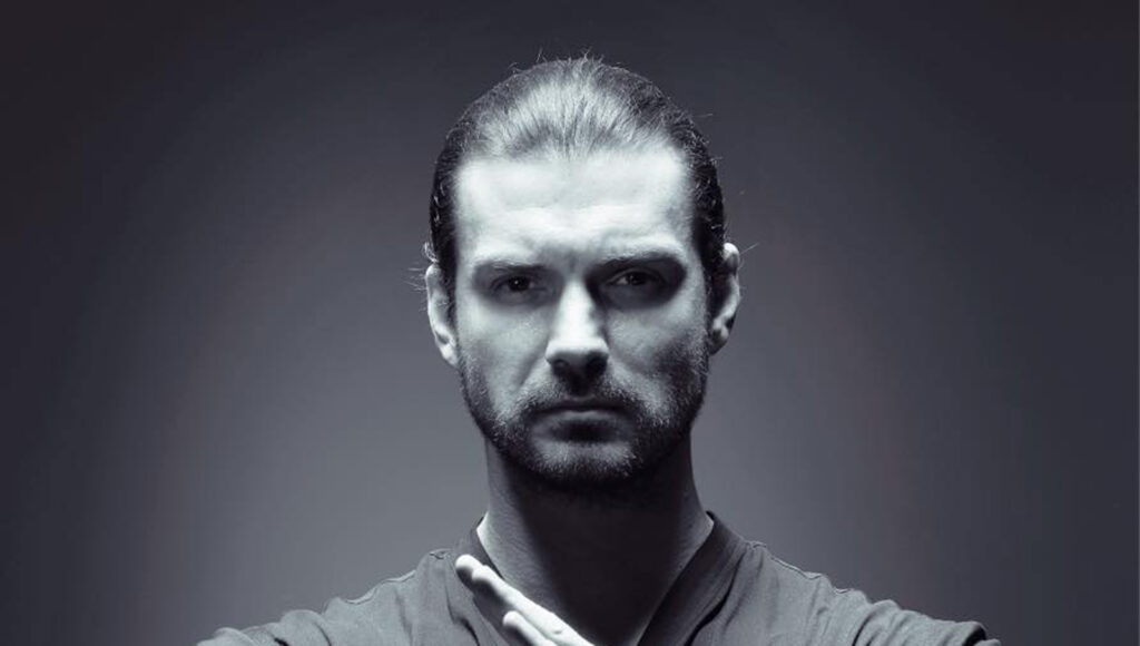 Cum a fost surprins Bogdan Vlădău la mare. Nu mai arată deloc ca un Don Juan