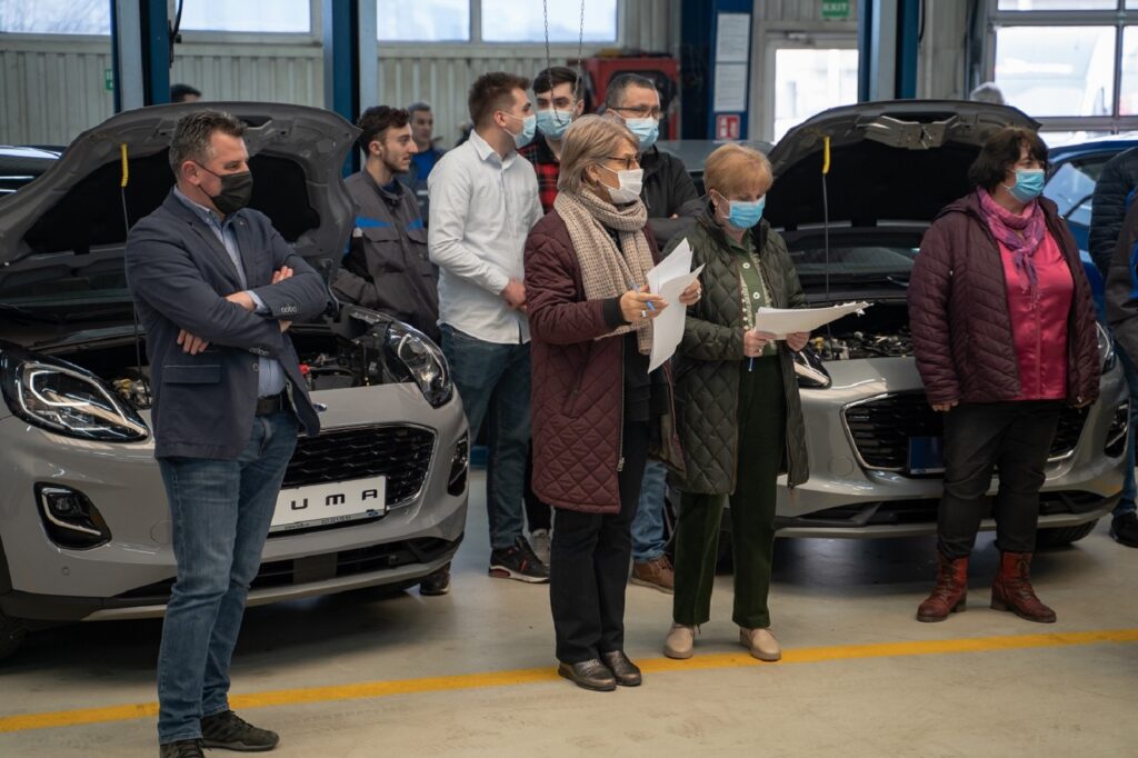 (P) Noi oportunității pentru elevii care se îndreaptă către o meserie foarte căutată. Concurs organizat de Colegiul UCECOM „Spiru Haret”