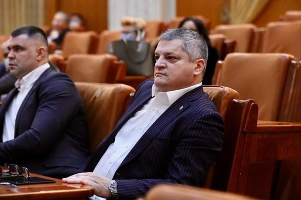 Deputatul Radu Cristescu, insulte în cascadă la adresa liderilor Consiliului Național Secuiesc: „Nu e ușor și nici plăcut să vă suportăm”